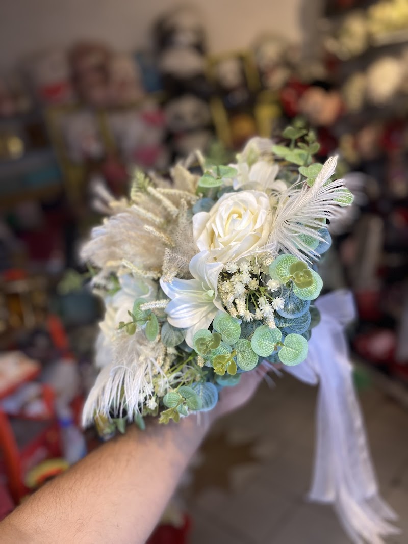 Gardenio Flowers & Giftshop - صورة 3