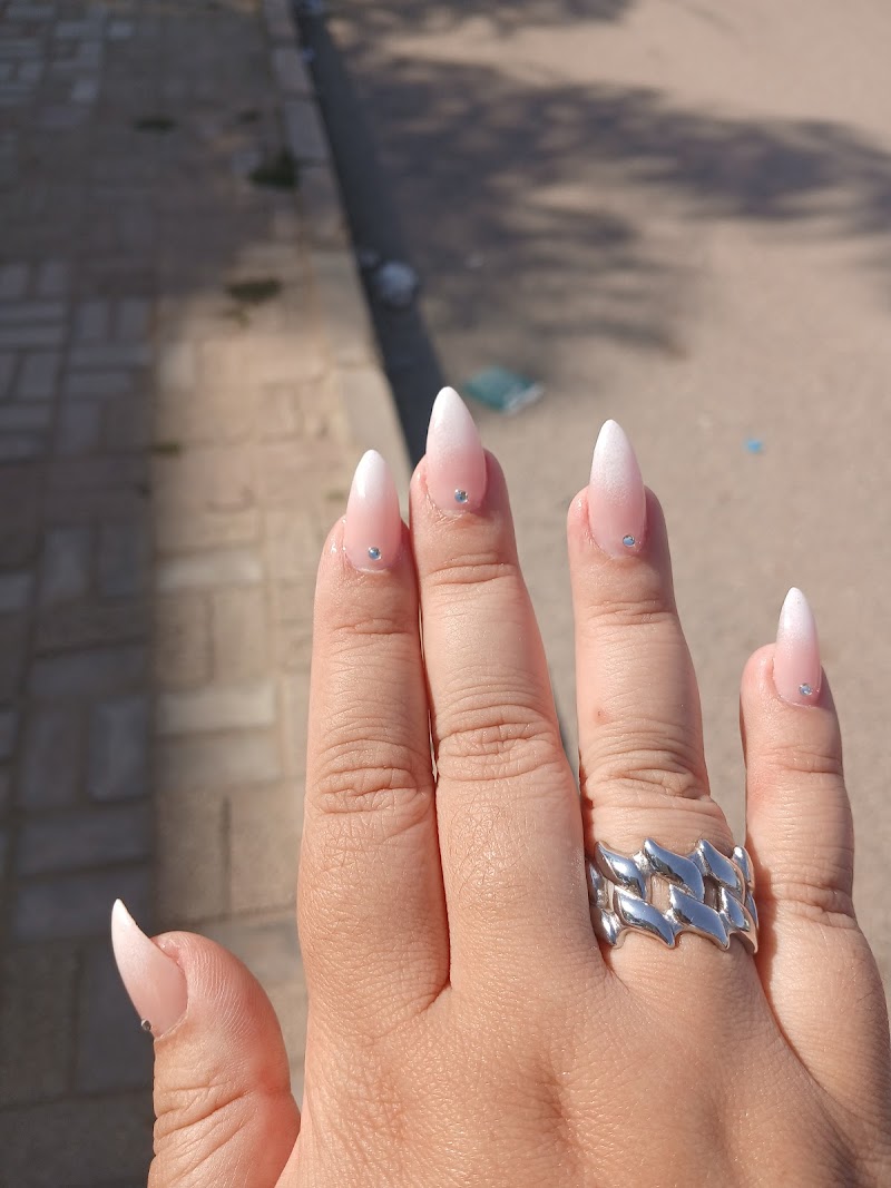 Lush Nail Salon & Spa - Photo 3