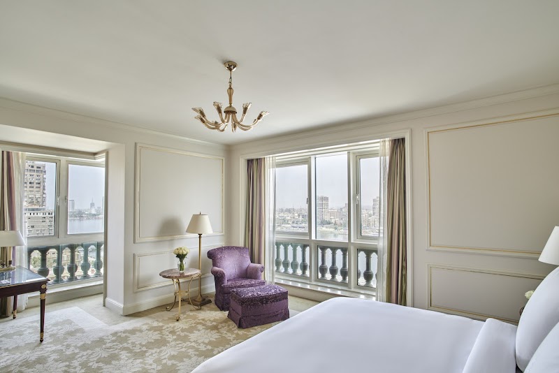 Four Seasons Hotel Cairo at The First Residence