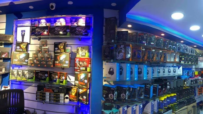سوق الكمبيوتر الإسماعيلية The Laptop Shop