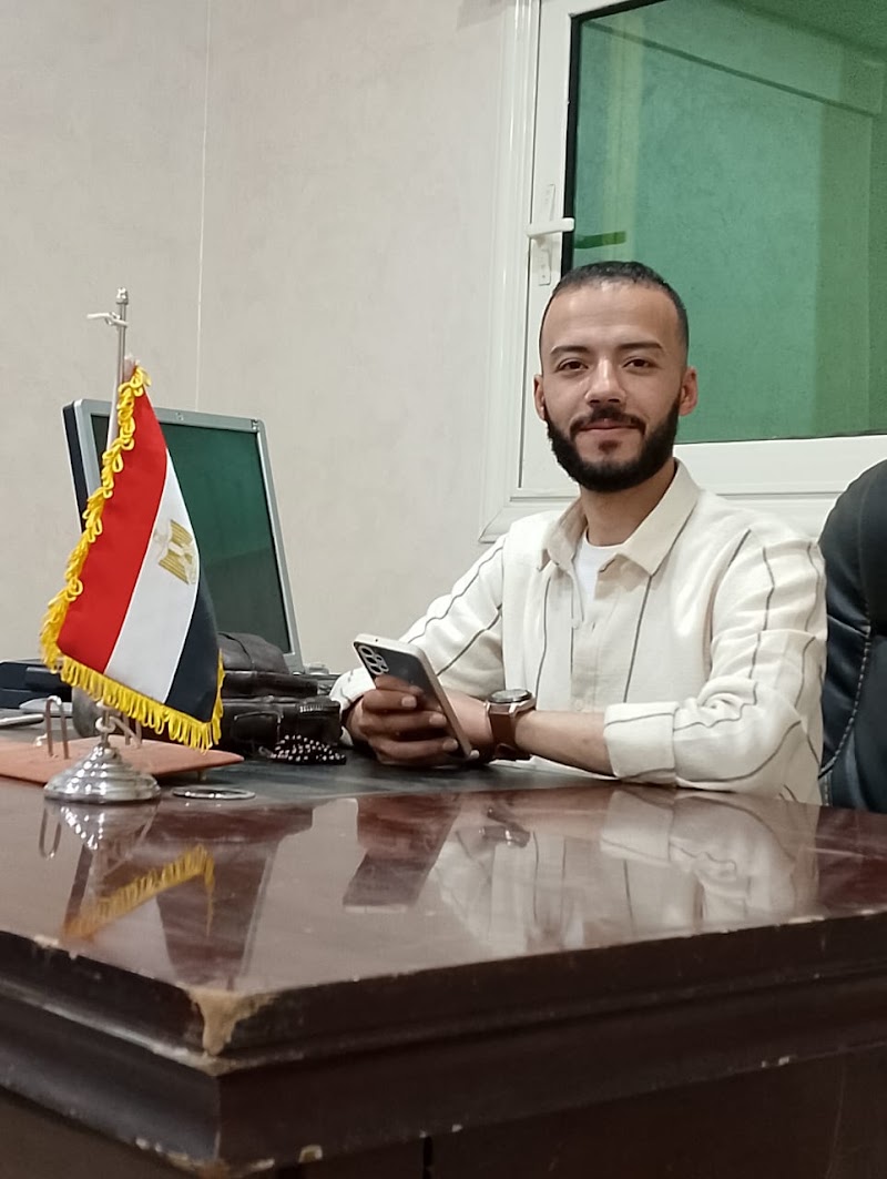 مكتب الإتصال خدمة المواطنين .المصريين - صورة 1