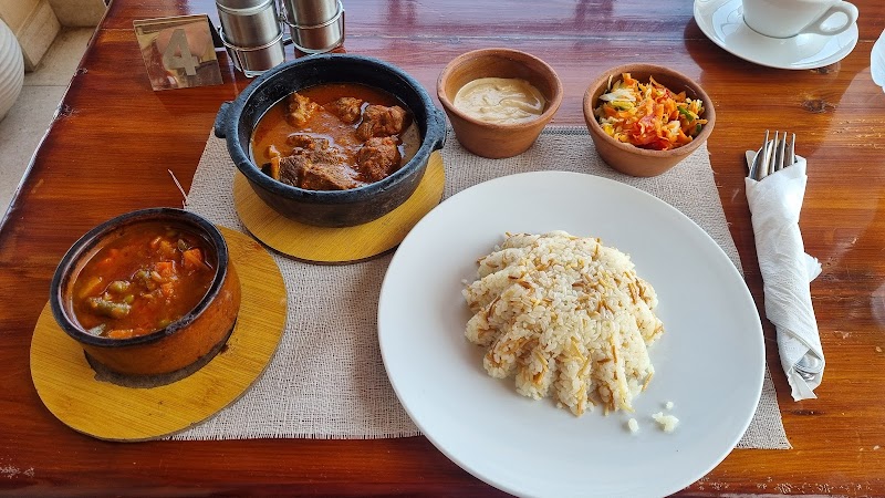Kana Kato Restaurant & cafe - Photo 3