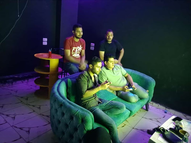 كافيه وبلاستيشن kyan&xo