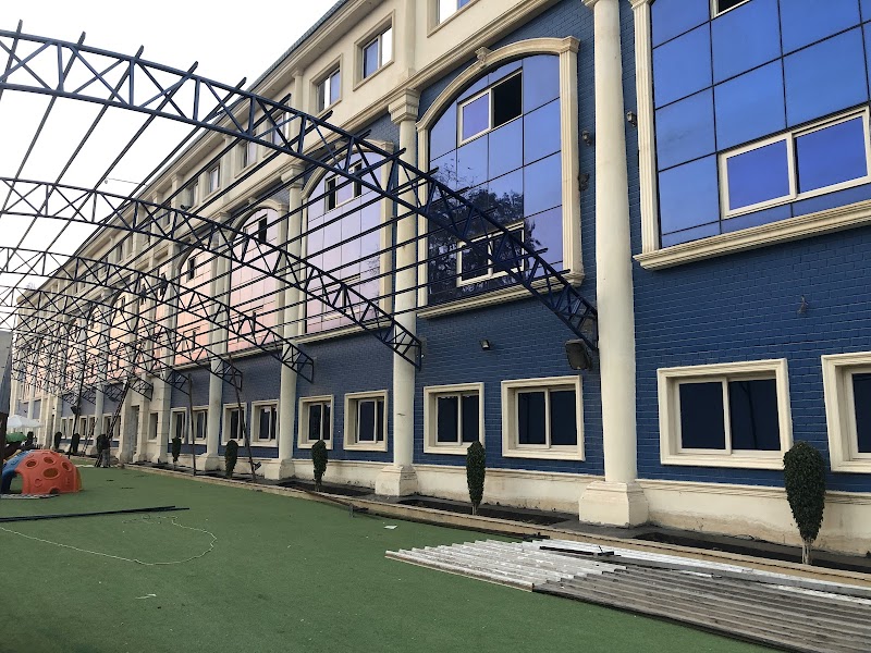 Queen Of Peace School - Photo 1