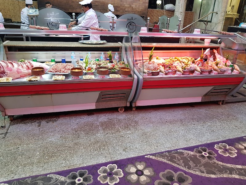 مطعم حاتي السوق للمشويات - صورة 1
