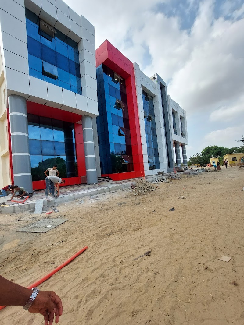 كلية الحاسبات والمعلومات جامعة قناة السويس - Photo 2