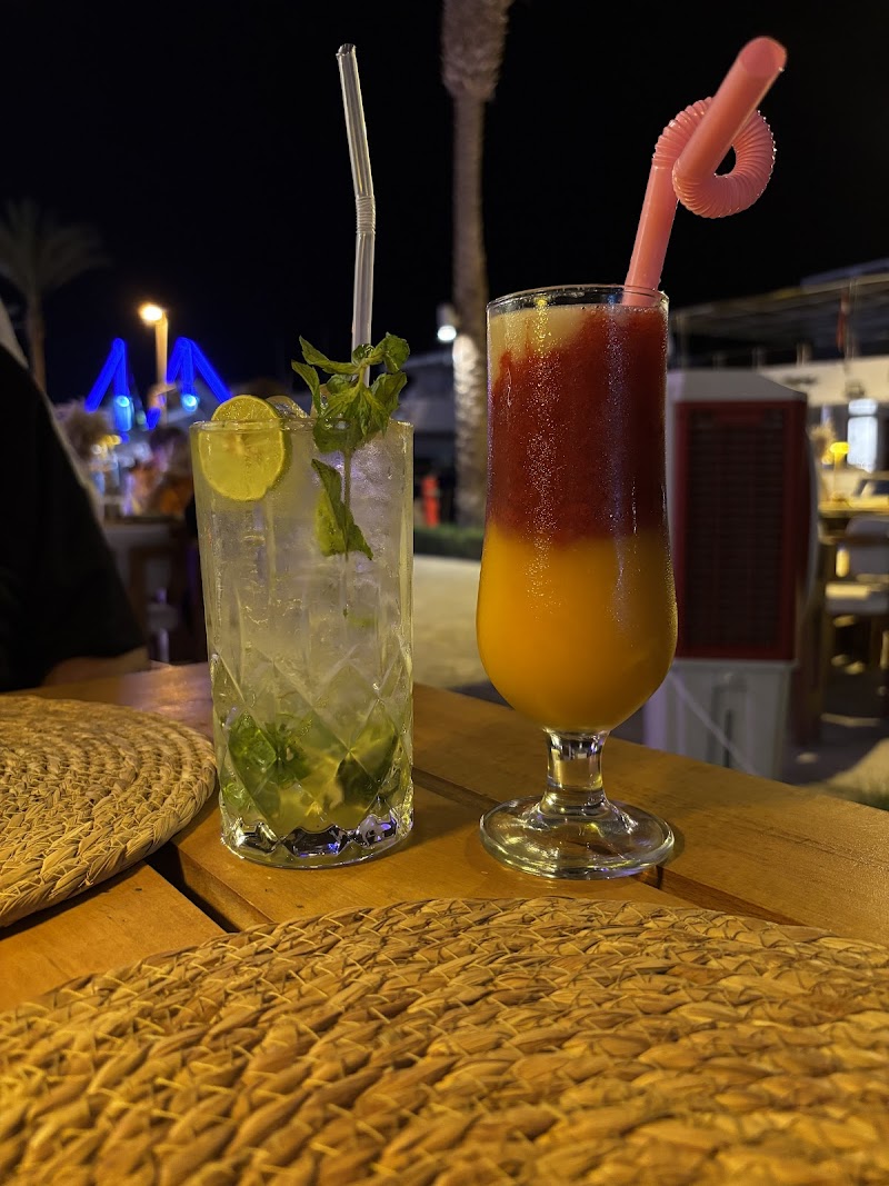 Red Sun Restaurant and Bar - صورة 1