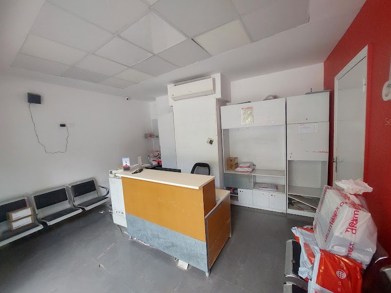 Aramex - Photo 2