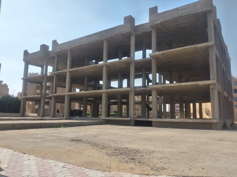 شركة العمده للاستثمار والتطوير العقاري وتقسيم الأراضي والمقاولات العامه ويمثلها حسام ذهني وولده ذهني حسام ذهني