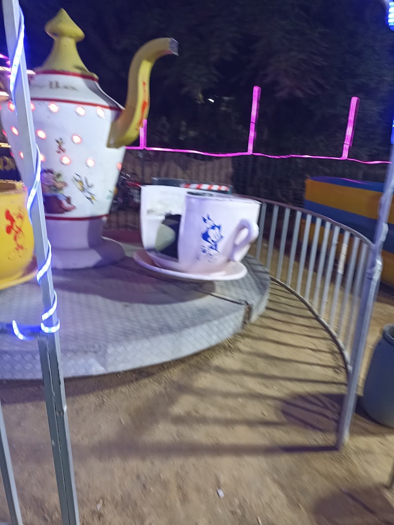 Al-Labini Park playgrounds and amusement park - Photo 3