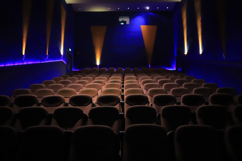 Cinema City Mall - Photo 2