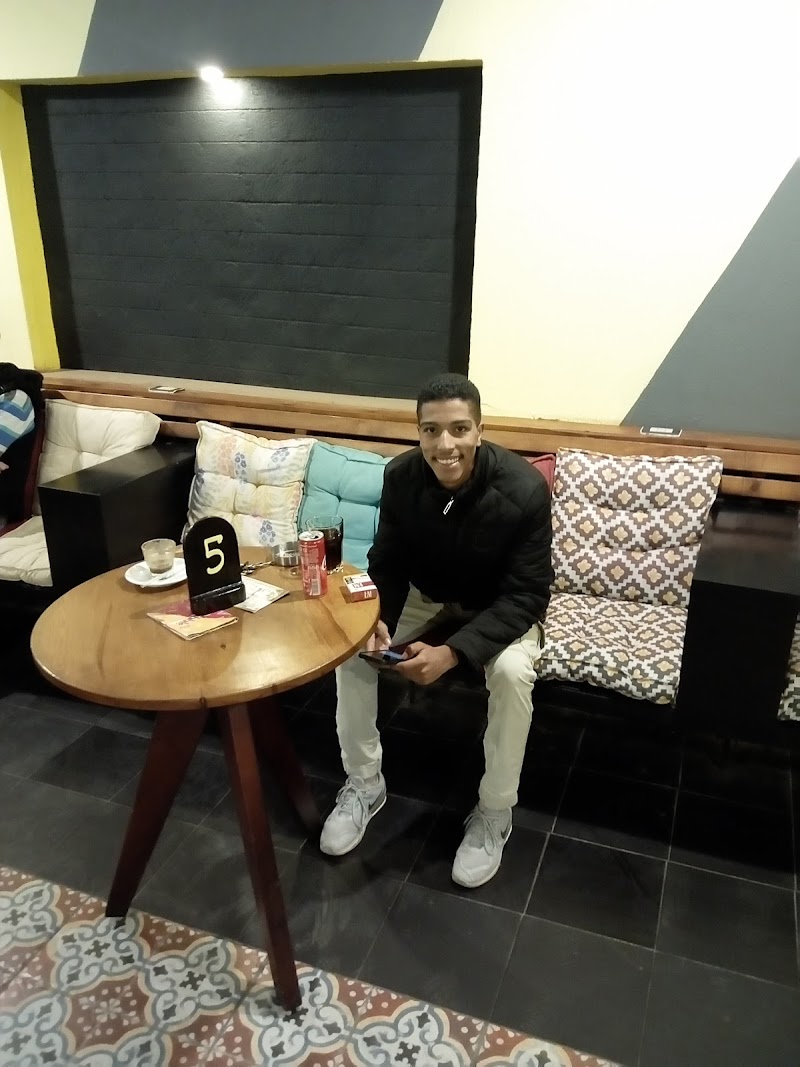 Blend cafe - Photo 1