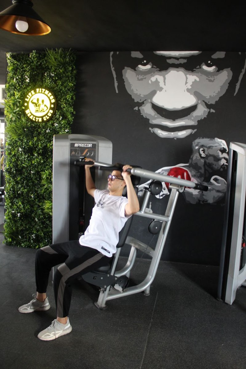 Life Fitness - health club - Photo 1