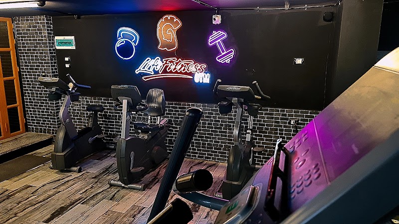 Gym life fitness - صورة 3