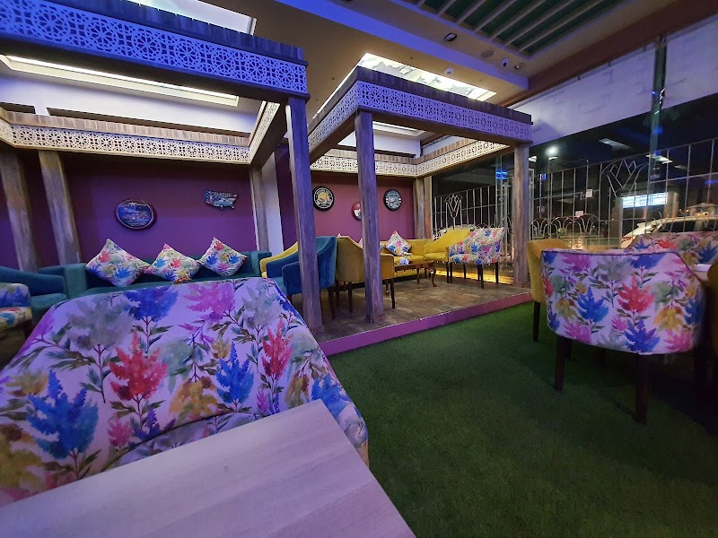 The rock cafe - صورة 1