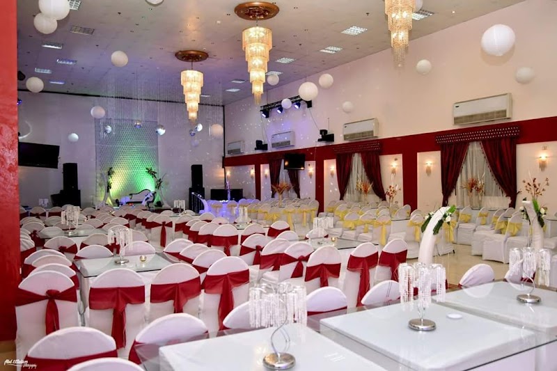 Cinderella Hall - Photo 3