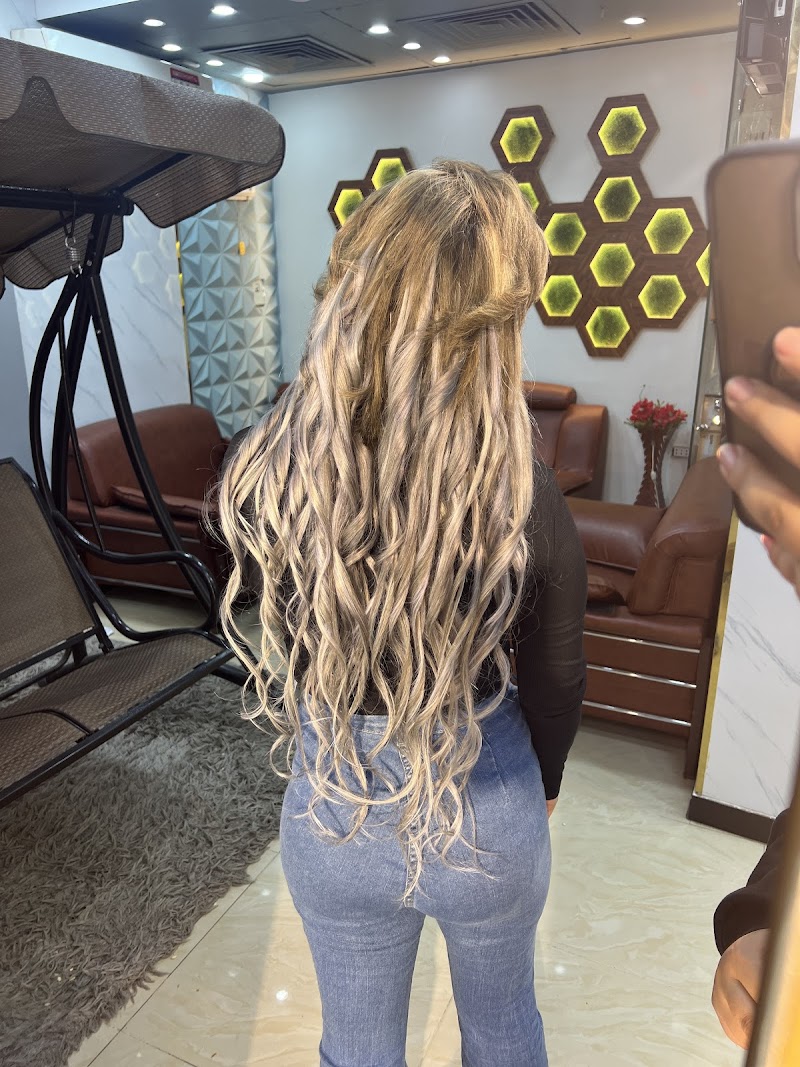 بيوتي سنتر لاروز مسيو عاطف Beauty Center Larose - Photo 1