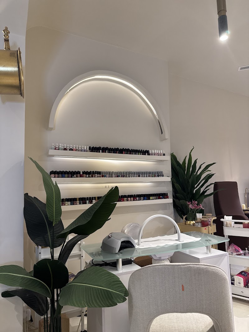 Lillies Spa & Beauty Salon - Photo 2