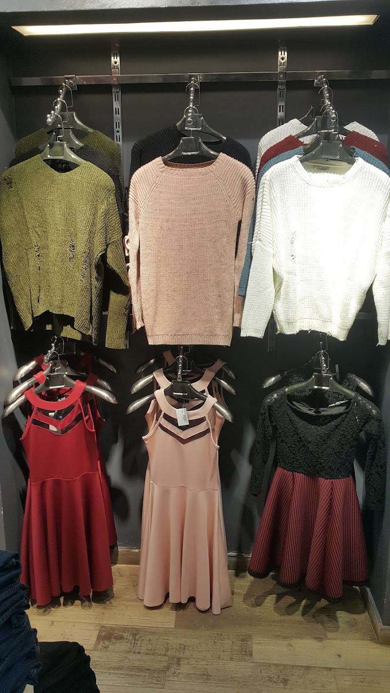 Sensi Fashion Shop - Photo 1